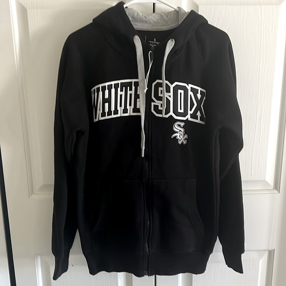 White Sox zip up hoodie. Never worn! - Picture 1 of 2